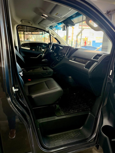 Toyota Hiace 2.8 Tdi Wagon 6at 10a - foto 11