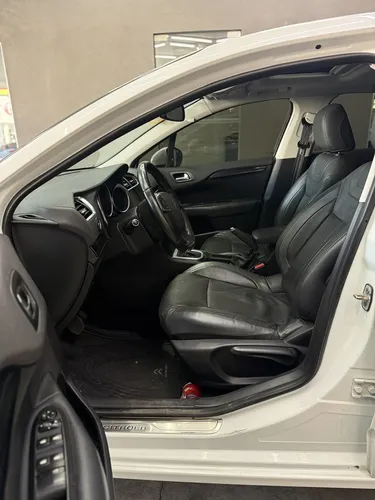 Citroën C4 Lounge 1.6 Thp 165 At6 Shine - foto 8