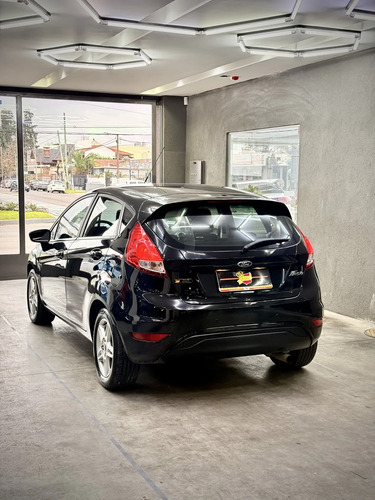 Ford Fiesta Kinetic 1.6 Se Plus 120cv - foto 4