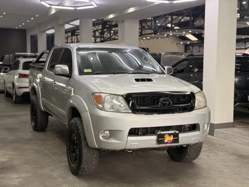 Toyota Hilux 3.0 D/cab 4x4 Srv Lim P/4 - foto 3