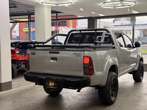 Toyota Hilux 3.0 D/cab 4x4 Srv Lim P/4 - foto 7