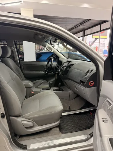 Toyota Hilux 3.0 D/cab 4x4 Srv Lim P/4 - foto 11