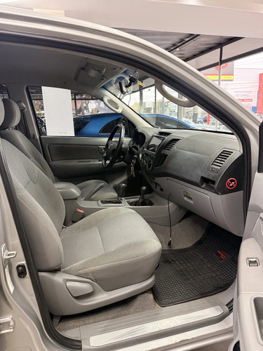 Toyota Hilux 3.0 D/cab 4x4 Srv Lim P/4 - foto 12