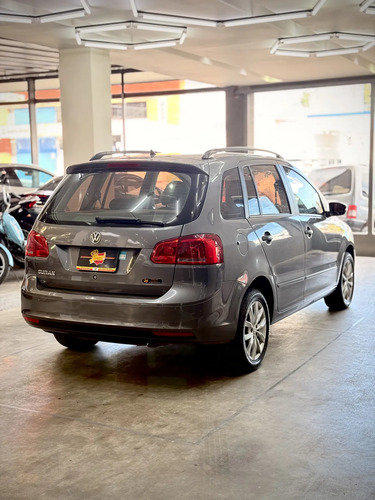 Volkswagen Suran 1.6 Highline 101cv - foto 6