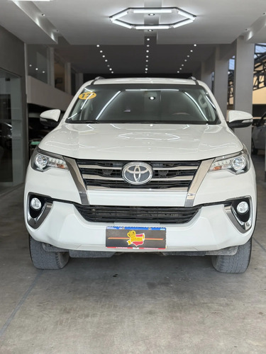Toyota Hilux Sw4 2.8 Srx 177cv 4x4 7as At - foto 2