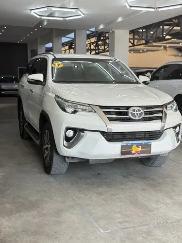 Toyota Hilux Sw4 2.8 Srx 177cv 4x4 7as At - foto 3