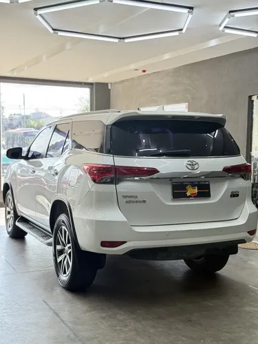 Toyota Hilux Sw4 2.8 Srx 177cv 4x4 7as At - foto 5