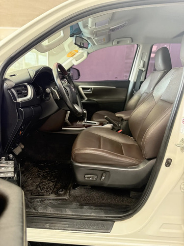 Toyota Hilux Sw4 2.8 Srx 177cv 4x4 7as At - foto 8