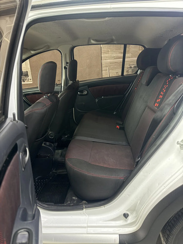 Renault Sandero Stepway 1.6 Privilege Nav 105cv - foto 9