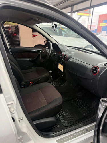 Renault Sandero Stepway 1.6 Privilege Nav 105cv - foto 11