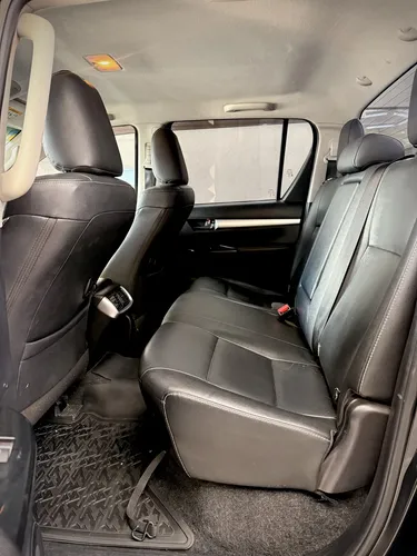 Toyota Hilux Pick-up 2.8 Cd Srx 177cv 4x4 At - foto 9