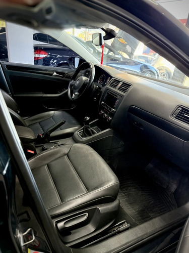 Volkswagen Vento 2.5 Luxury 170cv - foto 10